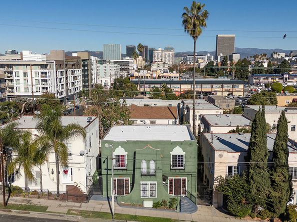 2945 W 11th Street, Los Angeles CA 90006