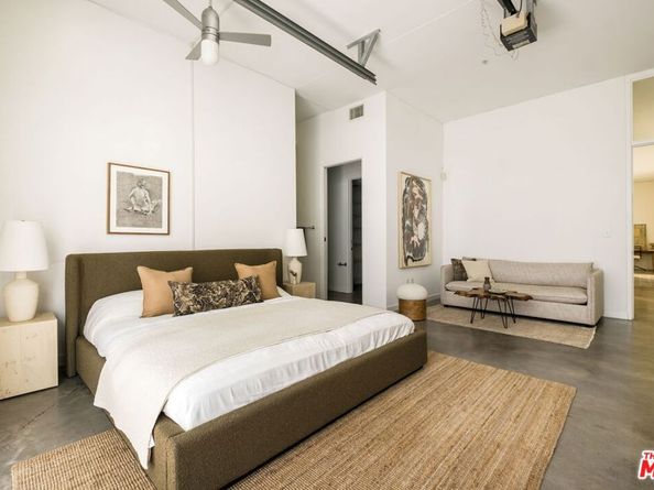 1534 17th Street 102, Santa Monica CA 90404