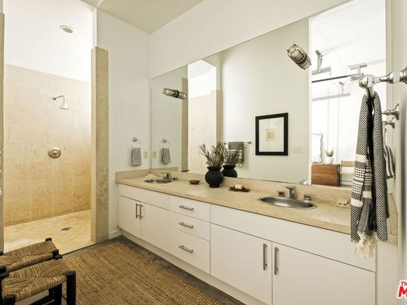 1534 17th Street 102, Santa Monica CA 90404