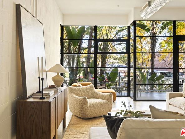 1534 17th Street 102, Santa Monica CA 90404