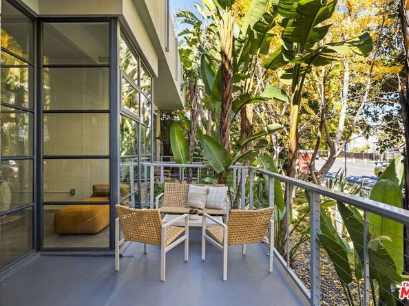 1534 17th Street 102, Santa Monica CA 90404