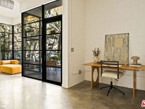 1534 17th Street 102, Santa Monica CA 90404