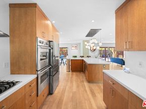 6570 Lakeridge Road, Los Angeles CA 90068