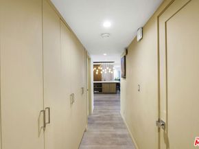 6570 Lakeridge Road, Los Angeles CA 90068