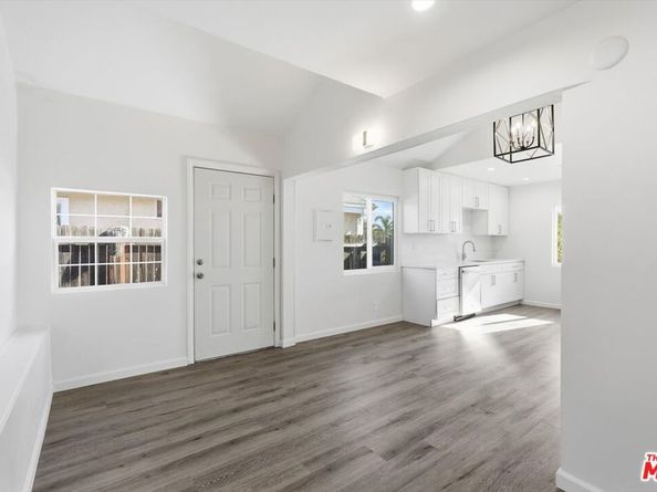 3623 W 105th Street, Inglewood CA 90303