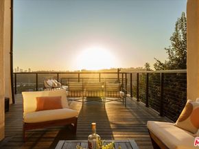 474 Vista Gloriosa Drive, Los Angeles CA 90065