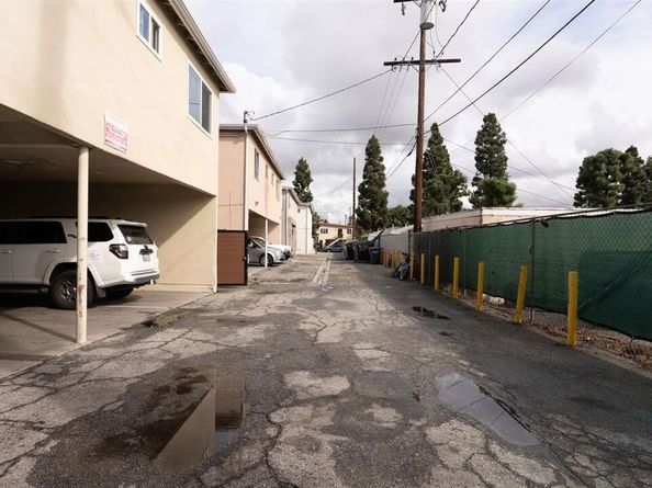 12592 Washington Place, Los Angeles CA 90066