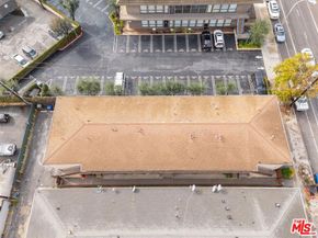 12592 Washington Place, Los Angeles CA 90066