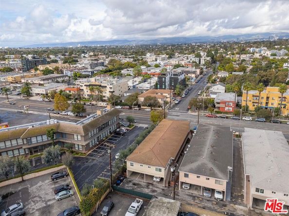 12592 Washington Place, Los Angeles CA 90066