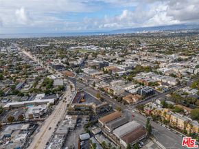 12592 Washington Place, Los Angeles CA 90066