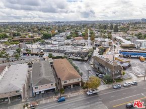 12592 Washington Place, Los Angeles CA 90066