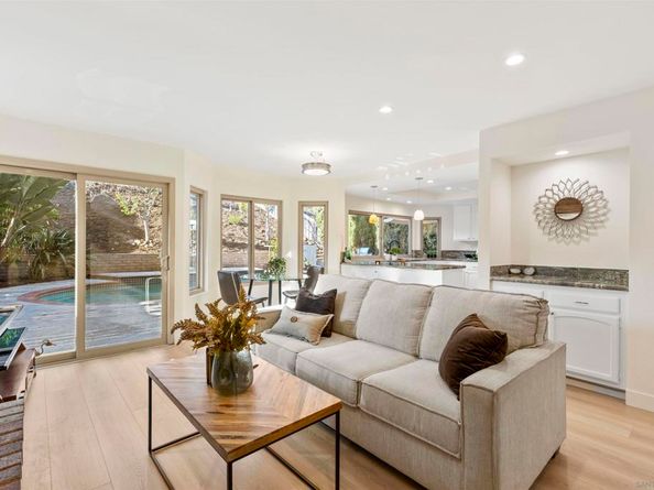 9720 Graceland Way, San Diego CA 92129