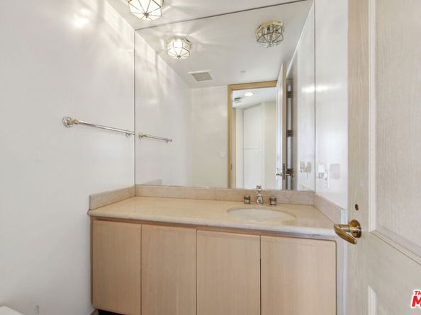 10490 Wilshire Boulevard 1402, Los Angeles CA 90024