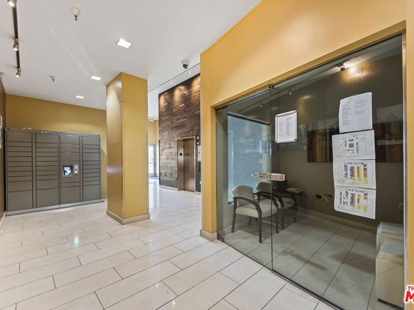 901 S Flower Street 700, Los Angeles CA 90015