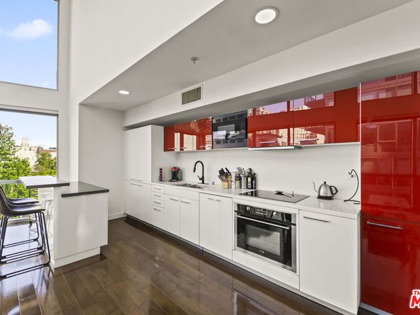 901 S Flower Street 700, Los Angeles CA 90015