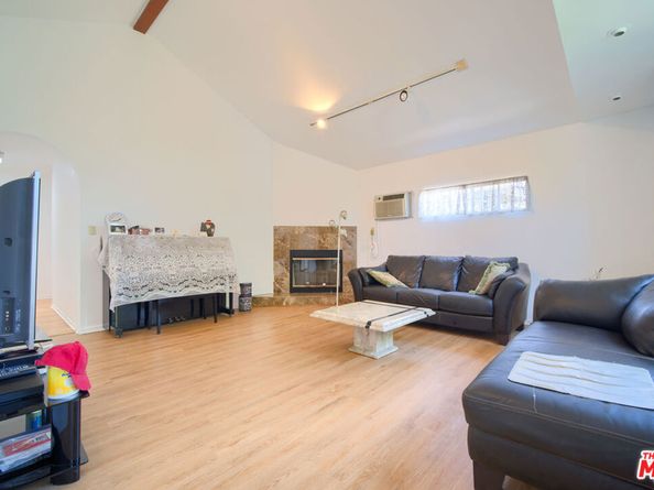 3973 Coolidge Avenue, Los Angeles CA 90066