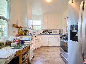 3973 Coolidge Avenue, Los Angeles CA 90066