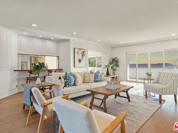 905 Berkeley Street, Santa Monica CA 90403
