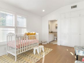905 Berkeley Street, Santa Monica CA 90403