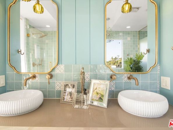 905 Berkeley Street, Santa Monica CA 90403