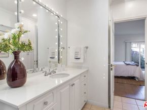 905 Berkeley Street, Santa Monica CA 90403