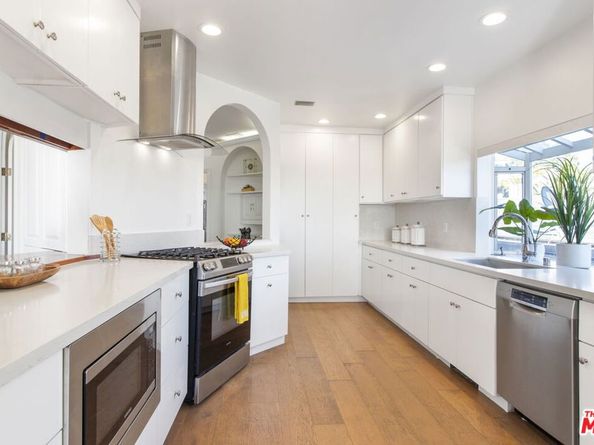 905 Berkeley Street, Santa Monica CA 90403