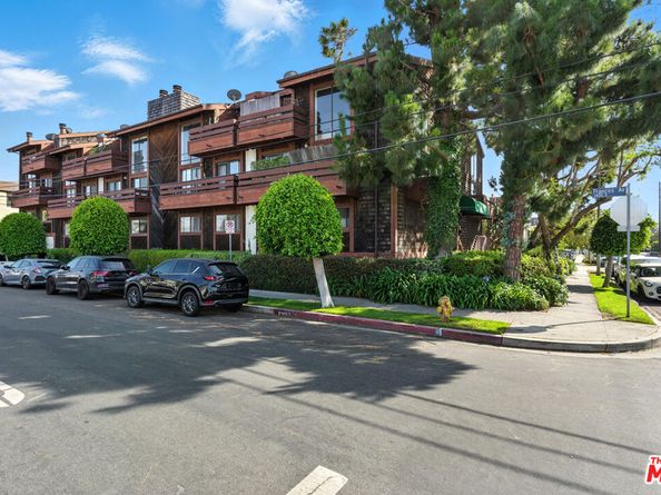 12602 Pacific Avenue 5, Los Angeles CA 90066