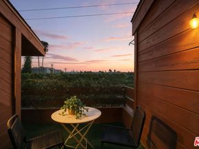 12602 Pacific Avenue 5, Los Angeles CA 90066
