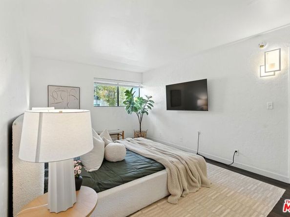 12602 Pacific Avenue 5, Los Angeles CA 90066