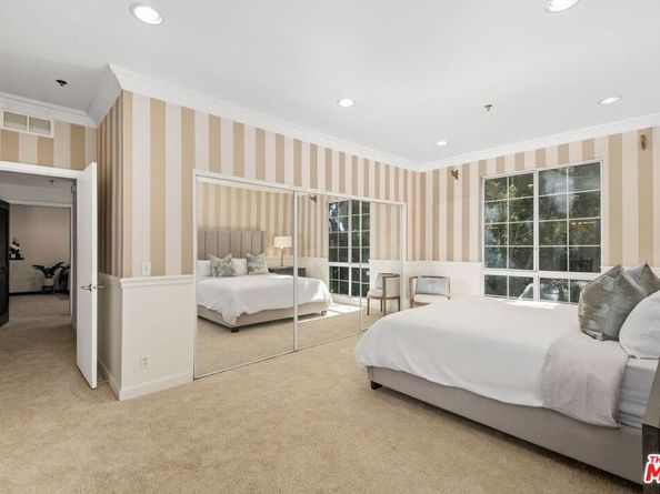 585 N Rossmore Avenue 409, Los Angeles CA 90004