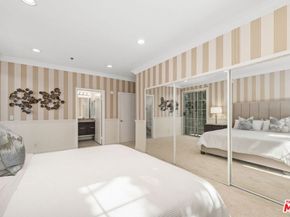 585 N Rossmore Avenue 409, Los Angeles CA 90004