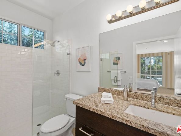 585 N Rossmore Avenue 409, Los Angeles CA 90004