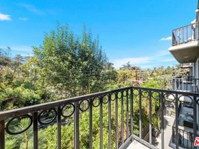 585 N Rossmore Avenue 409, Los Angeles CA 90004