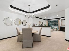 585 N Rossmore Avenue 409, Los Angeles CA 90004