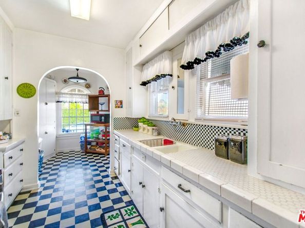 1421 S Ridgeley Drive, Los Angeles CA 90019