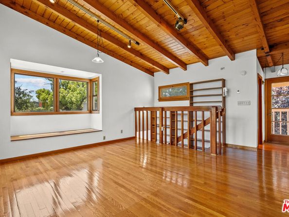 1153 Ruberta Avenue, Glendale CA 91201
