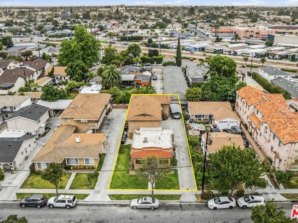 9527 Los Angeles Street, Bellflower CA 90706