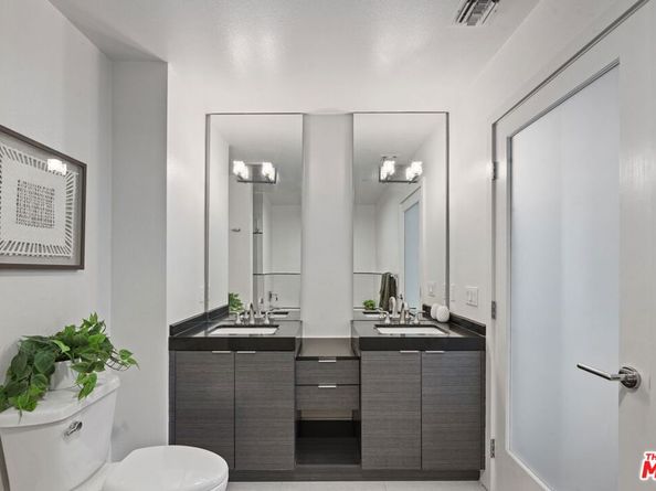 600 S Ridgeley Drive PH11, Los Angeles CA 90036