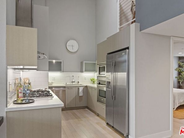 600 S Ridgeley Drive PH11, Los Angeles CA 90036