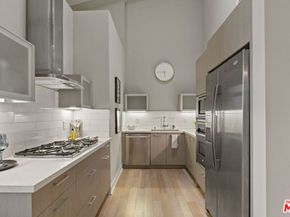 600 S Ridgeley Drive PH11, Los Angeles CA 90036