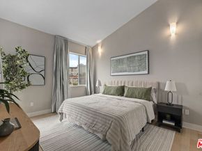 600 S Ridgeley Drive PH11, Los Angeles CA 90036