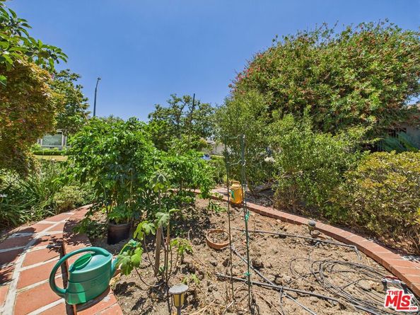 7449 Kentwood Avenue, Los Angeles CA 90045