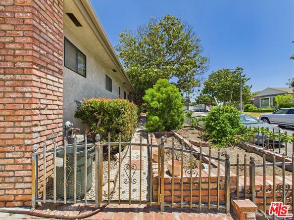 7449 Kentwood Avenue, Los Angeles CA 90045