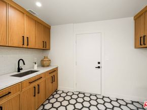 5432 Marjan Avenue, Los Angeles CA 90056