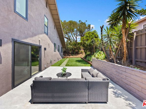 5432 Marjan Avenue, Los Angeles CA 90056