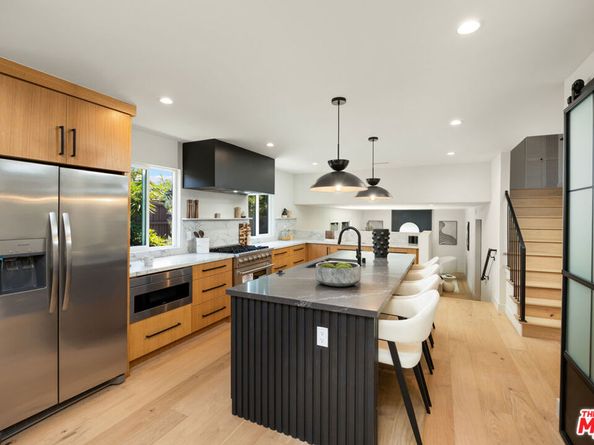 5432 Marjan Avenue, Los Angeles CA 90056