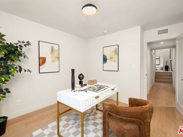 5432 Marjan Avenue, Los Angeles CA 90056