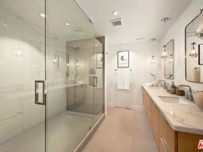 5432 Marjan Avenue, Los Angeles CA 90056