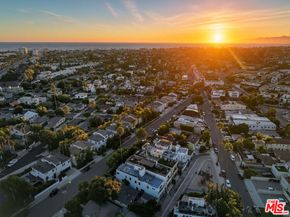 653 Oxford Ave, Venice CA 90291