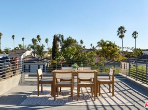 653 Oxford Ave, Venice CA 90291